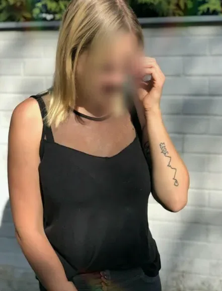 Ana, 21 años