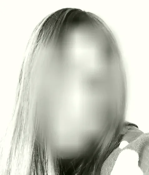 Khadija, 34 años